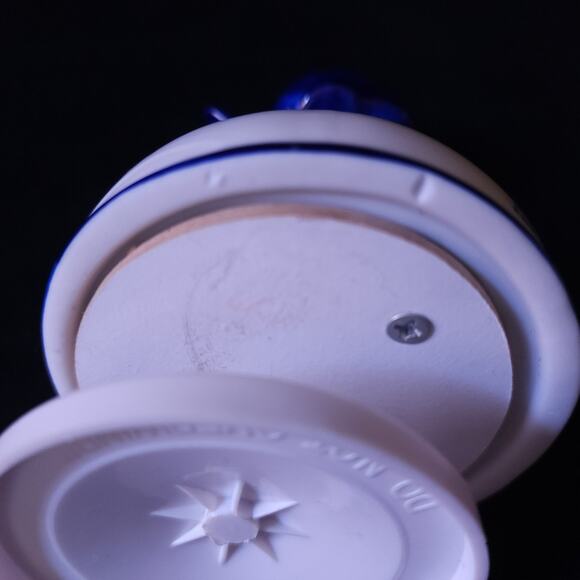 Vintage Rare Snoopy and Lucy Peanuts Ceramic Music Box Figurine Japan Works - Picture 8 of 8